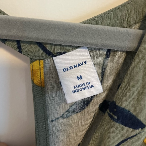 Old Navy V-neck Fall Floral Tank - Picture 2 of 4